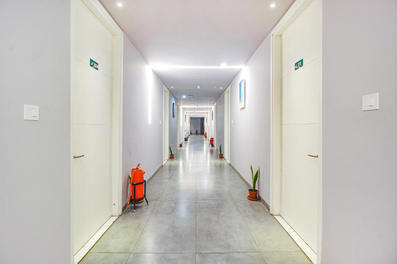 Fabhotel Ssr Fern Suites - 100M From Gsm Mall Madeenaguda Lingampalli Luaran gambar