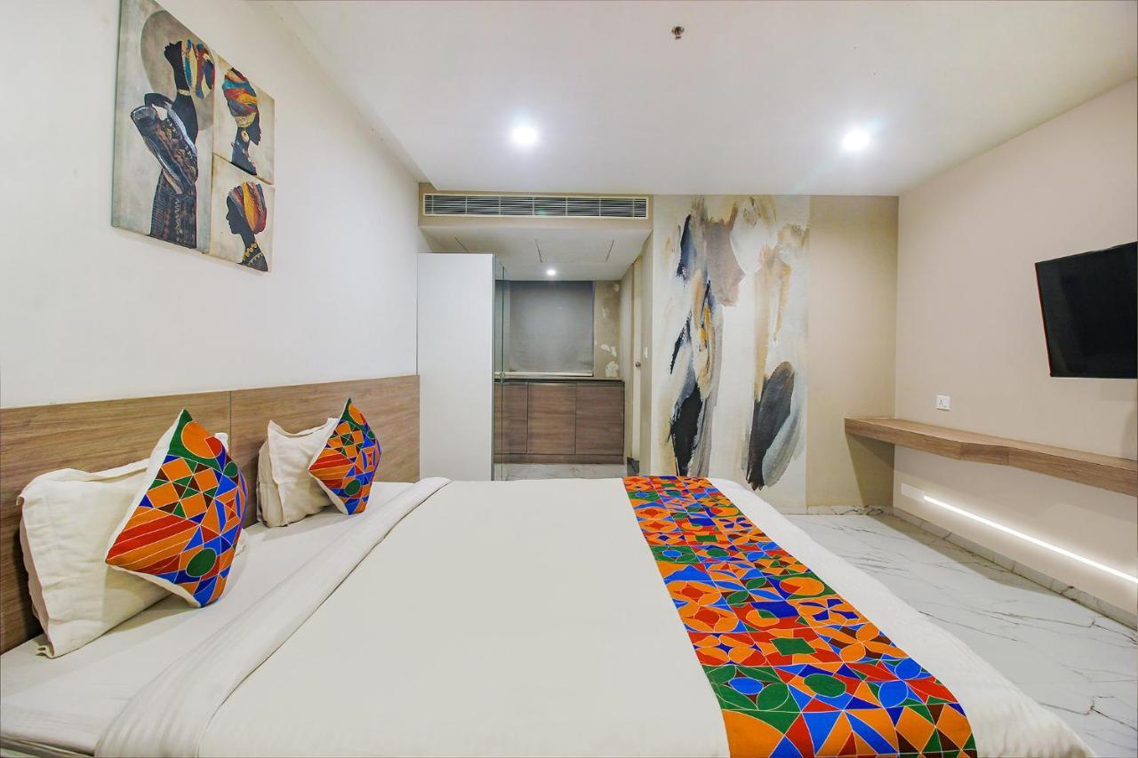 Fabhotel Ssr Fern Suites - 100M From Gsm Mall Madeenaguda Lingampalli Luaran gambar