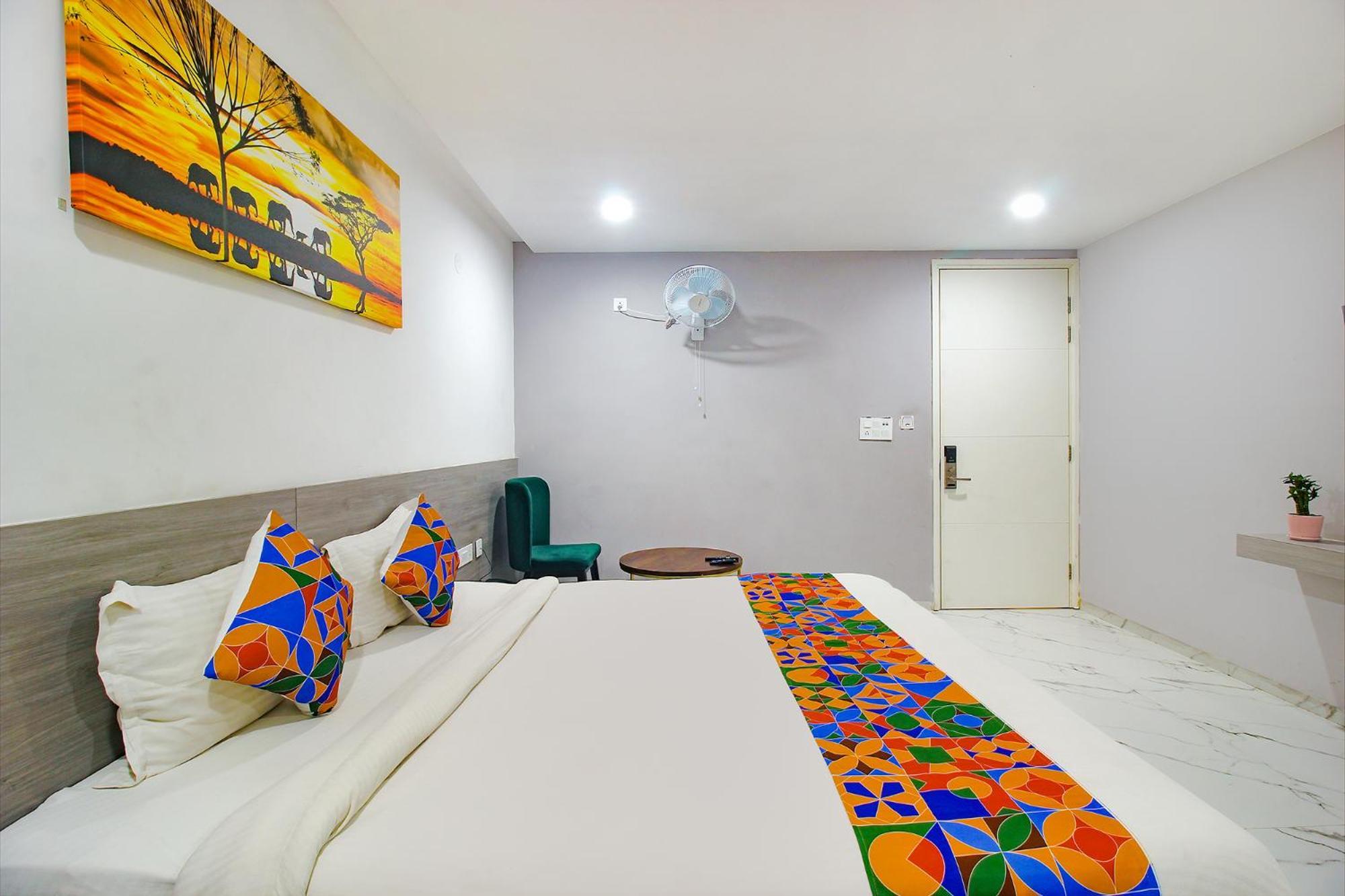Fabhotel Ssr Fern Suites - 100M From Gsm Mall Madeenaguda Lingampalli Luaran gambar